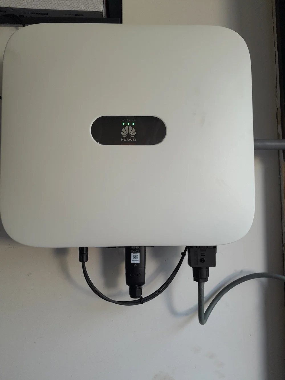 Thuisbatterij aan de muur
